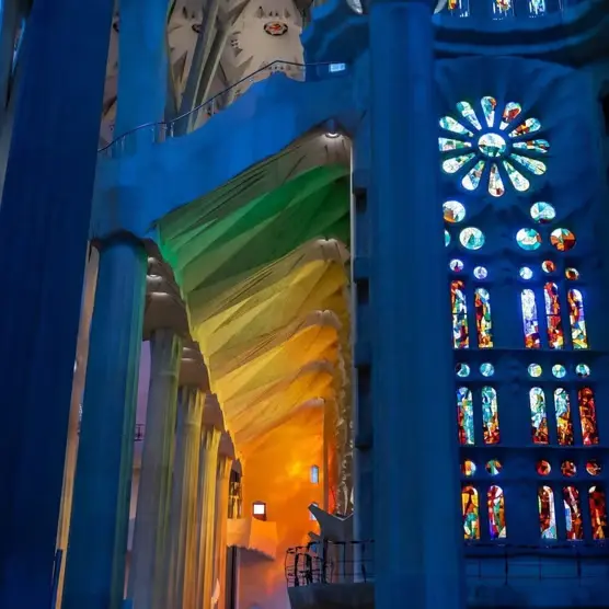 Barcelona: Stained Glass & Facades of Sagrada 